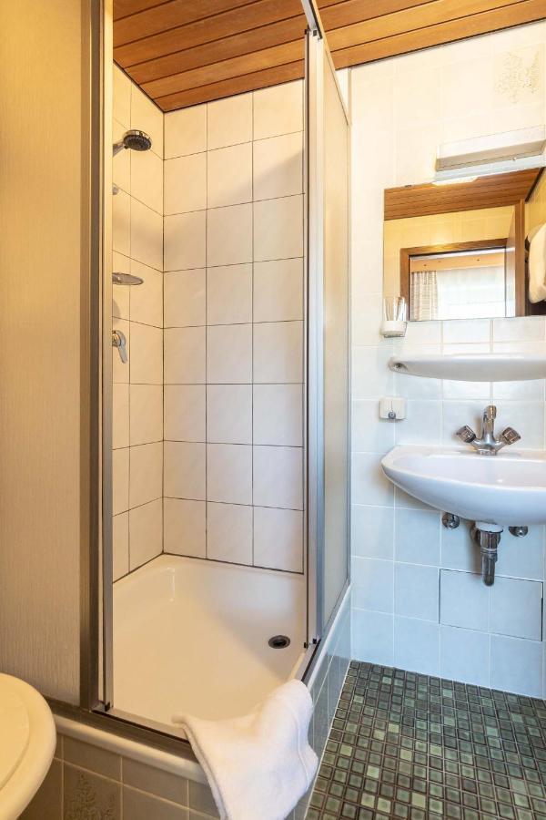 Hotel-Gasthof Zum Dragoner Peiting Bagian luar foto