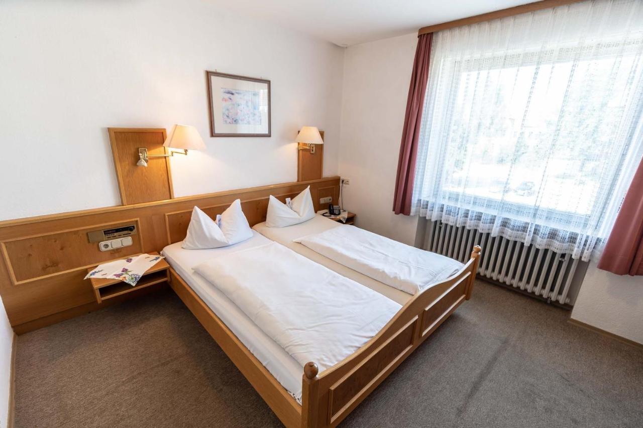 Hotel-Gasthof Zum Dragoner Peiting Bagian luar foto