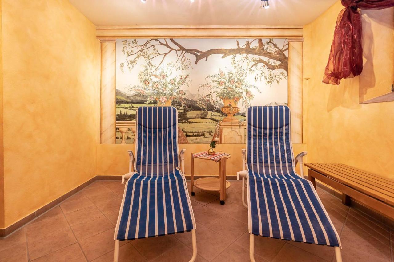 Hotel-Gasthof Zum Dragoner Peiting Bagian luar foto